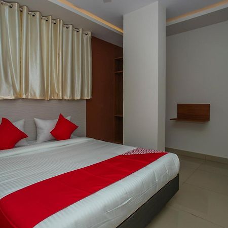 Hotel O Varcity Phi Premium Pavilion ,Above Hdfc Bank ,Near Anjaneya Temple Madiwala, Hosur Main R Bangalore Ngoại thất bức ảnh