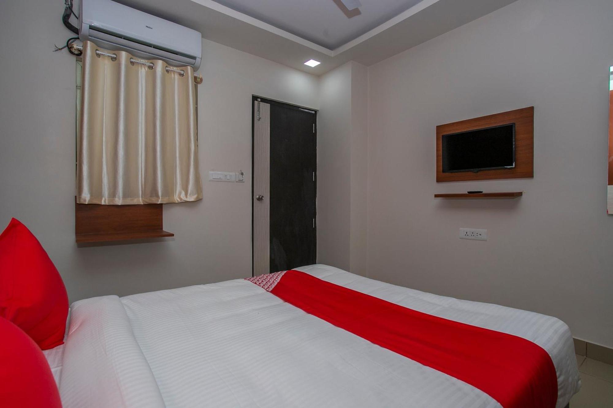 Hotel O Varcity Phi Premium Pavilion ,Above Hdfc Bank ,Near Anjaneya Temple Madiwala, Hosur Main R Bangalore Ngoại thất bức ảnh