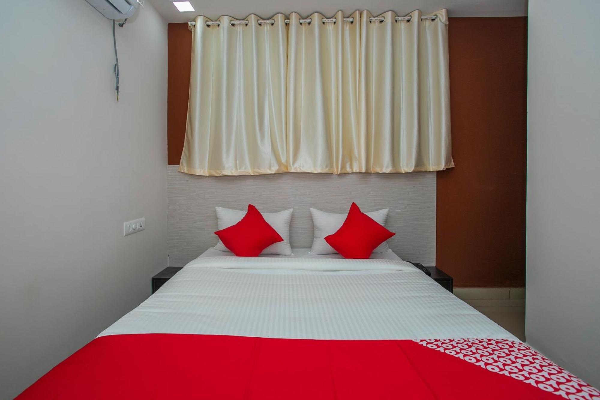 Hotel O Varcity Phi Premium Pavilion ,Above Hdfc Bank ,Near Anjaneya Temple Madiwala, Hosur Main R Bangalore Ngoại thất bức ảnh